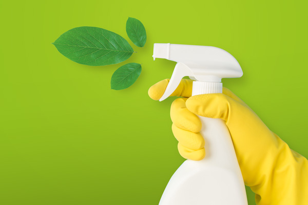 limpeza sustentavel representada por um spray branco que jorra uma planta, que mostra o compromisso com a agenda esg